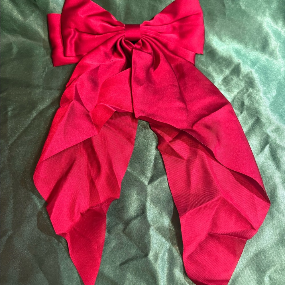 Elegant Burgundy Hair Bow. FREE WITH BUNDLE! - Picture 3 of 3